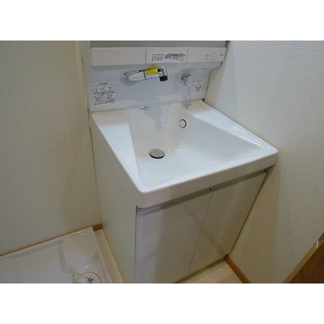 歌音 独立洗面台がございます。