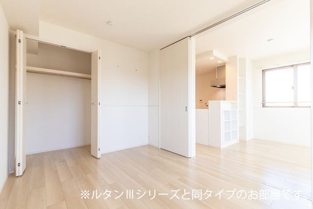 イリーデ リビング