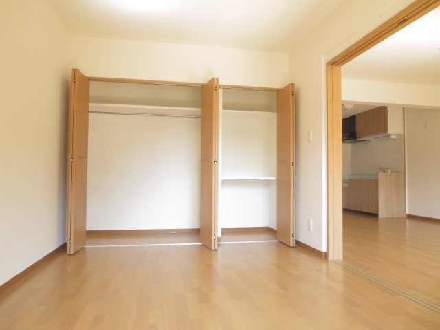 アマビリス 洋間6.1帖
