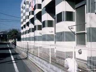 レオパレスアトリオ フラワーボックス