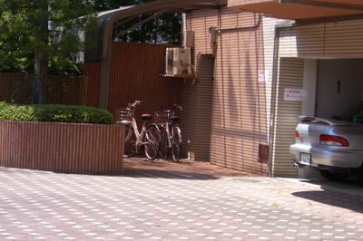 サンハイツ高尾 屋根付き駐輪場♪
